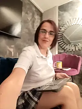 Snapshot of IsisBlake chatting on 09-26-25, 05:28 IsisBlake online show from 09-26-25, 05:28
