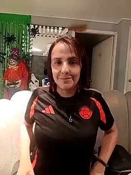Snapshot of IsisBlake chatting on 10-11-25, 11:58 IsisBlake online show from 10-11-25, 11:58