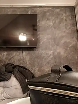 IsisBlake online show from 01-16-26, 05:50