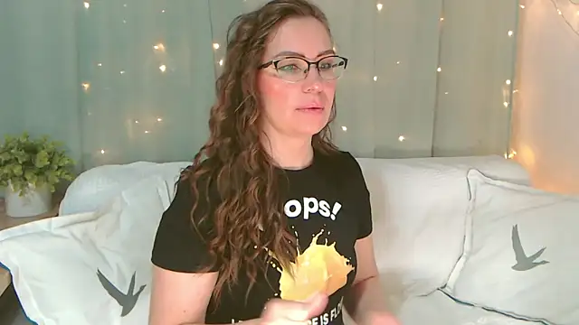 Snapshot of _Your_Pleasure_ chatting on 01-19-25, 05:48  Your Pleasure  online show from 01-19-25, 05:48