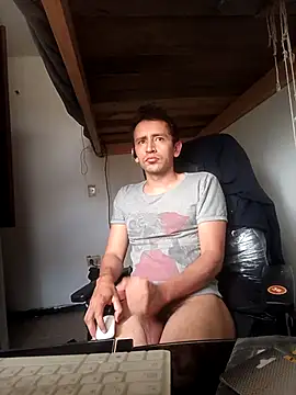 Snapshot of picachuchu chatting on 02-21-25, 09:00 picachuchu online show from 02-21-25, 09:00