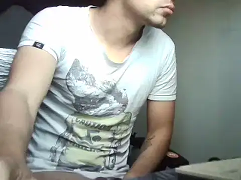 Snapshot of picachuchu chatting on 03-08-25, 12:30 picachuchu online show from 03-08-25, 12:30