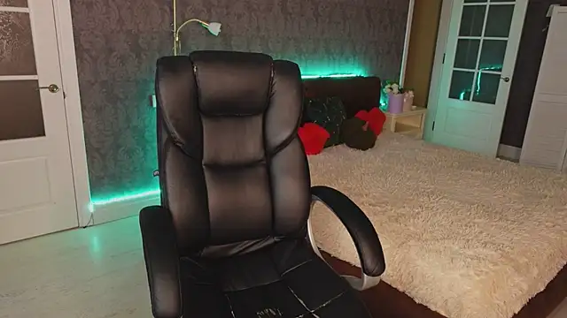 Daniela Kitty  online show from 10-14-25, 07:53