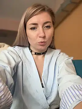 Crazy-Rosa online show from 12-31-24, 09:42