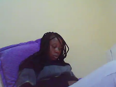 EBONYVANILLA02 online show from 11-18-25, 02:21