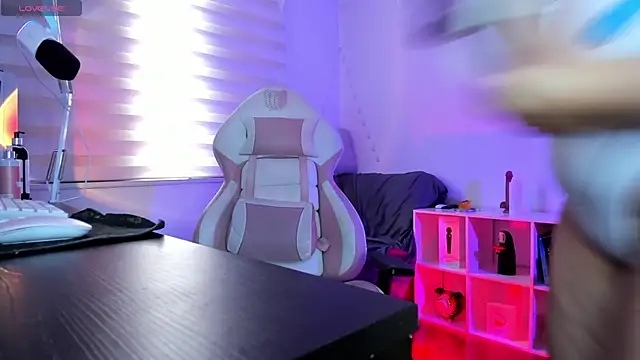 Gaby Miller22 online show from 09-09-25, 04:06