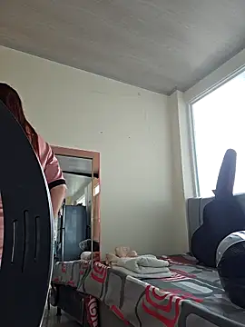 valery mora online show from 09-29-25, 04:34