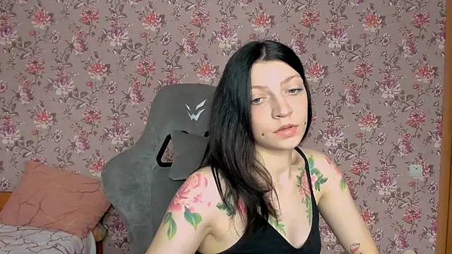 Lolly Haze online show from 03-27-26, 01:33