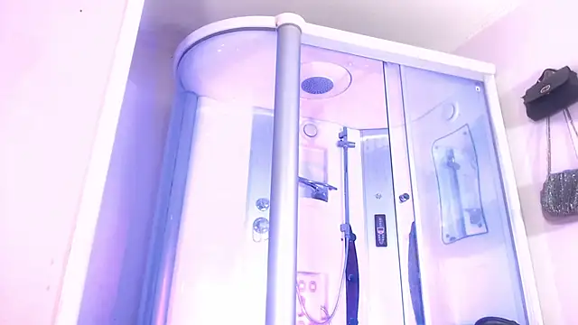 sexy-luna-star-ts online show from 11-04-25, 08:52