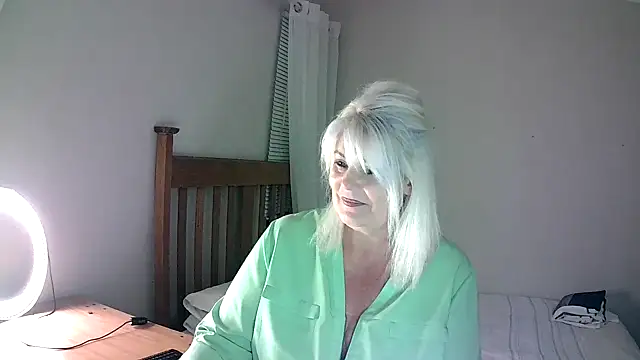 Miahotmilf online show from 02-04-25, 07:11