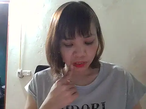 Angela-Eira online show from 10-13-25, 07:52