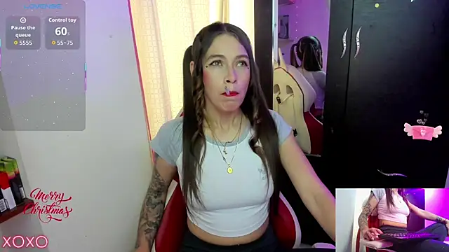 sweetlittlelisa online show from 12-22-25, 09:34