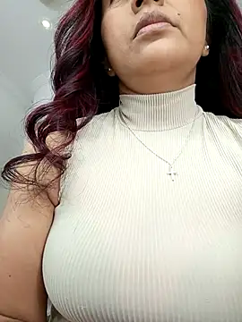 Snapshot of MonicaMoret chatting on 03-22-25, 12:04 MonicaMoret online show from 03-22-25, 12:04