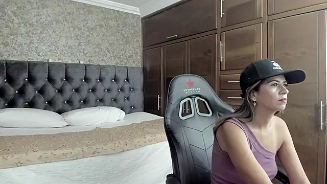 stella xue online show from 01-18-25, 11:33