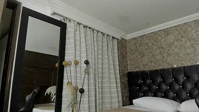 stella xue online show from 01-22-25, 02:26