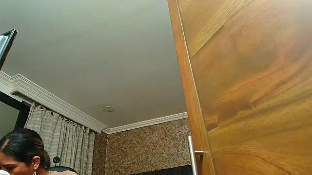 stella xue online show from 10-04-25, 01:42