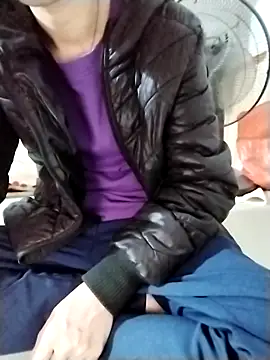 Luxcute286 online show from 10-26-25, 02:06