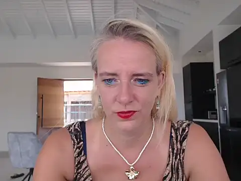 Wendysexyx online show from 10-26-25, 03:07