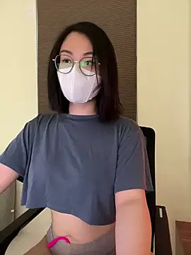 Baby Claraa online show from 03-19-25, 06:57