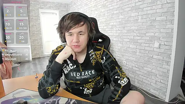 iliaskrislove online show from 03-17-25, 08:51