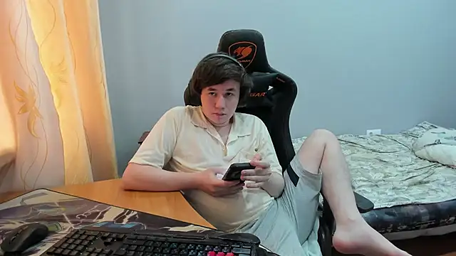 iliaskrislove online show from 09-15-25, 09:42