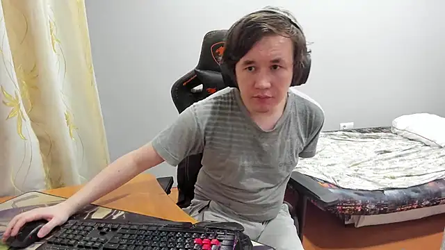 iliaskrislove online show from 09-18-25, 03:47