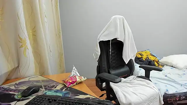 iliaskrislove online show from 10-01-25, 02:45