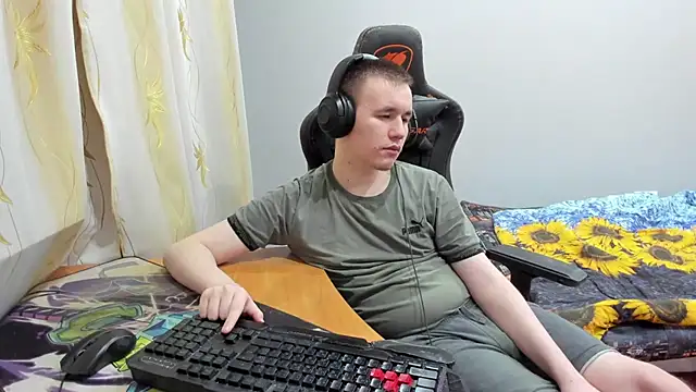 iliaskrislove online show from 10-22-25, 10:20