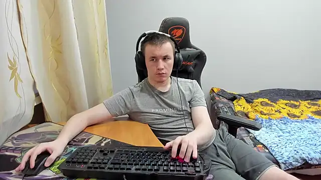 iliaskrislove online show from 10-30-25, 01:01