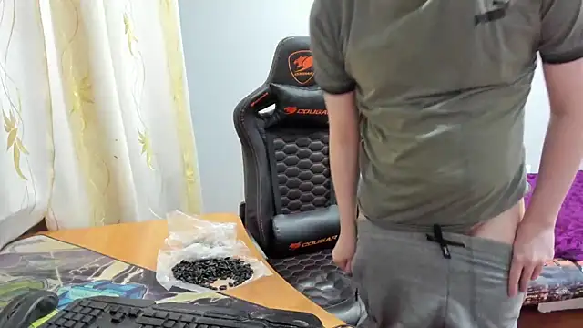 iliaskrislove online show from 12-21-25, 09:11