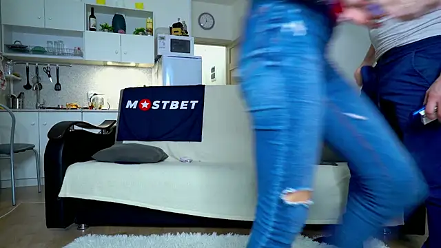 littlesweettifany online show from 12-26-24, 09:33