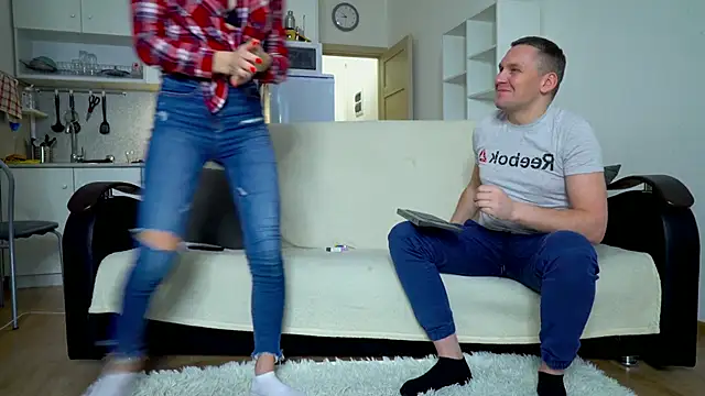 littlesweettifany online show from 02-01-25, 12:16