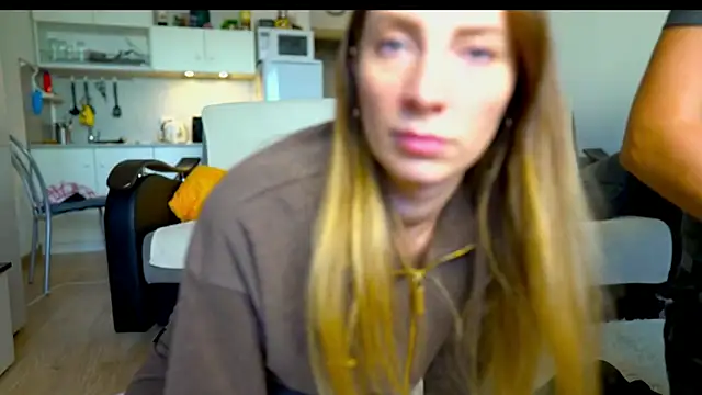 littlesweettifany online show from 09-30-25, 01:38