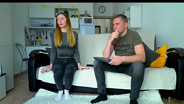 littlesweettifany online show from 10-27-25, 10:30