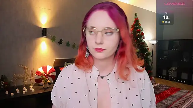 Snapshot of Aemilia_ chatting on 12-23-24, 12:08 Aemilia online show from 12-23-24, 12:08