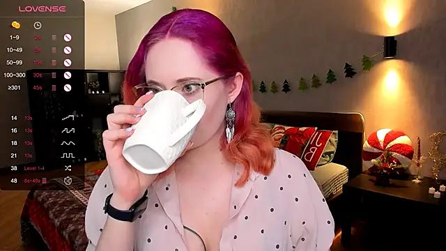 Snapshot of Aemilia_ chatting on 01-07-25, 05:54 Aemilia online show from 01-07-25, 05:54