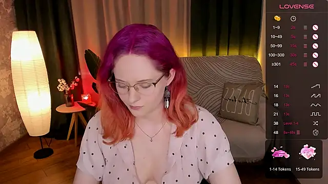 Snapshot of Aemilia_ chatting on 01-13-25, 07:11 Aemilia online show from 01-13-25, 07:11