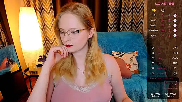 Snapshot of Aemilia_ chatting on 11-23-25, 06:13 Aemilia online show from 11-23-25, 06:13