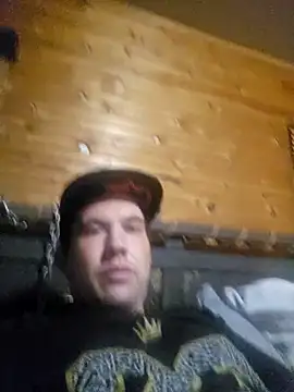 Snapshot of notsure353 chatting on 02-09-25, 11:36 notsure353 online show from 02-09-25, 11:36