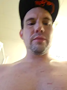 Snapshot of notsure353 chatting on 02-17-25, 10:03 notsure353 online show from 02-17-25, 10:03