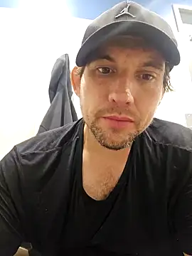 Snapshot of notsure353 chatting on 09-19-25, 12:56 notsure353 online show from 09-19-25, 12:56