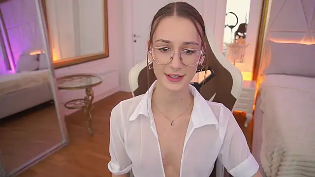 CozyMell online show from 03-24-26, 02:22