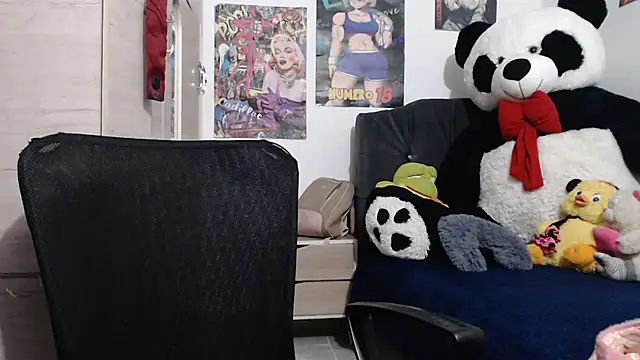 Snapshot of SWEETT_CORY chatting on 09-20-25, 02:45 SWEETT CORY online show from 09-20-25, 02:45