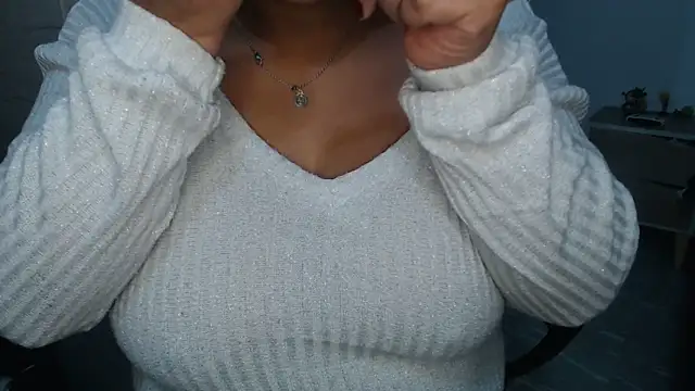 Snapshot of SWEETT_CORY chatting on 10-19-25, 02:45 SWEETT CORY online show from 10-19-25, 02:45