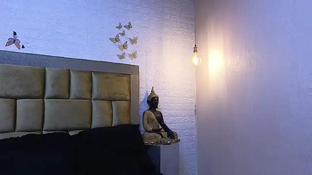 ximenawilliamss online show from 12-18-25, 09:32