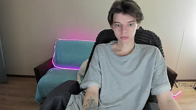 Liam sexy1 online show from 12-18-24, 08:09