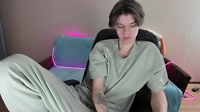 Liam sexy1 online show from 02-09-25, 08:22