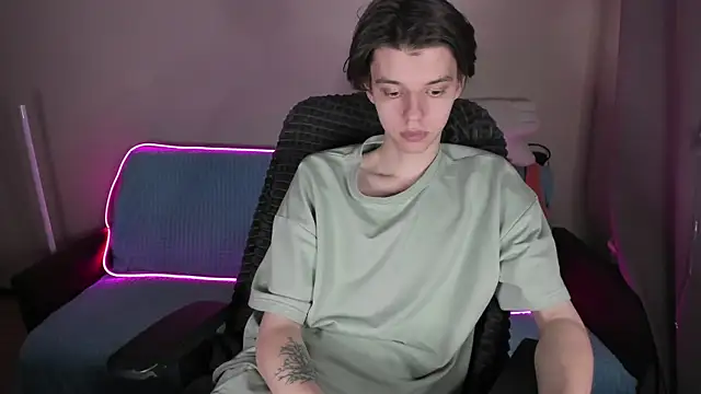 Liam sexy1 online show from 02-14-25, 07:33