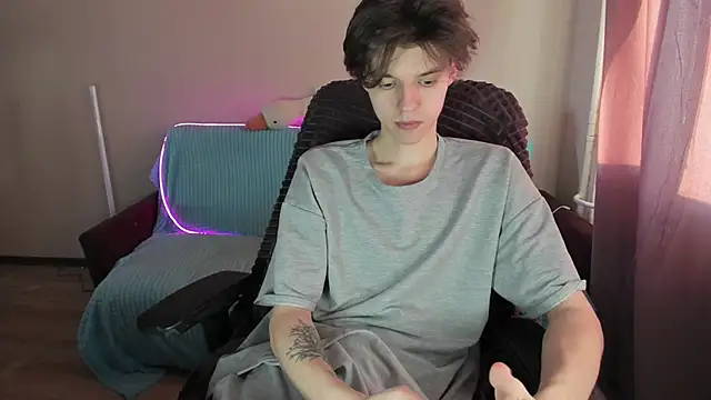 Liam sexy1 online show from 03-21-25, 03:24