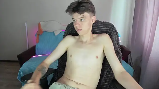 Liam sexy1 online show from 09-13-25, 07:41